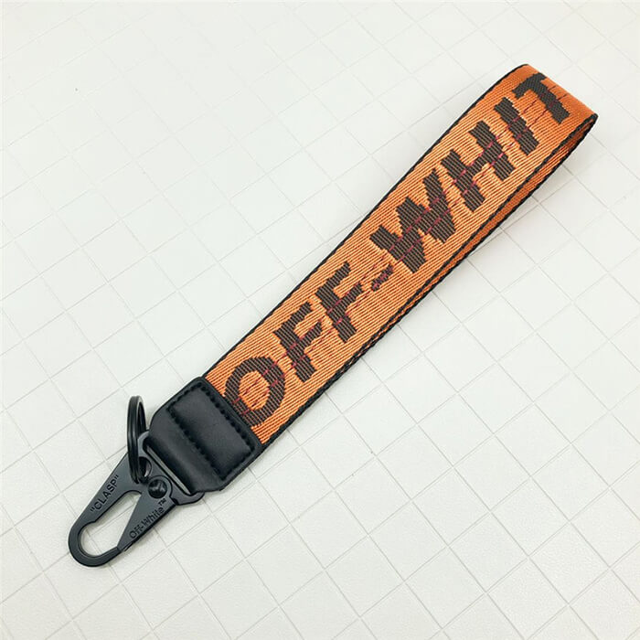 OFF WHITE PENDANT BELTS