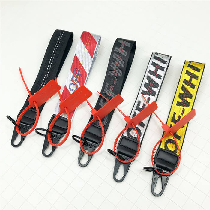 OFF WHITE PENDANT BELTS