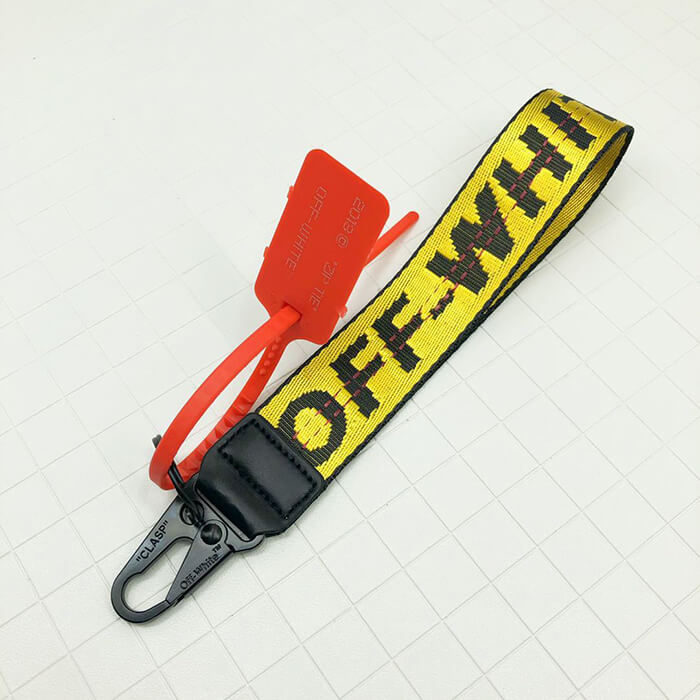 OFF WHITE PENDANT BELTS